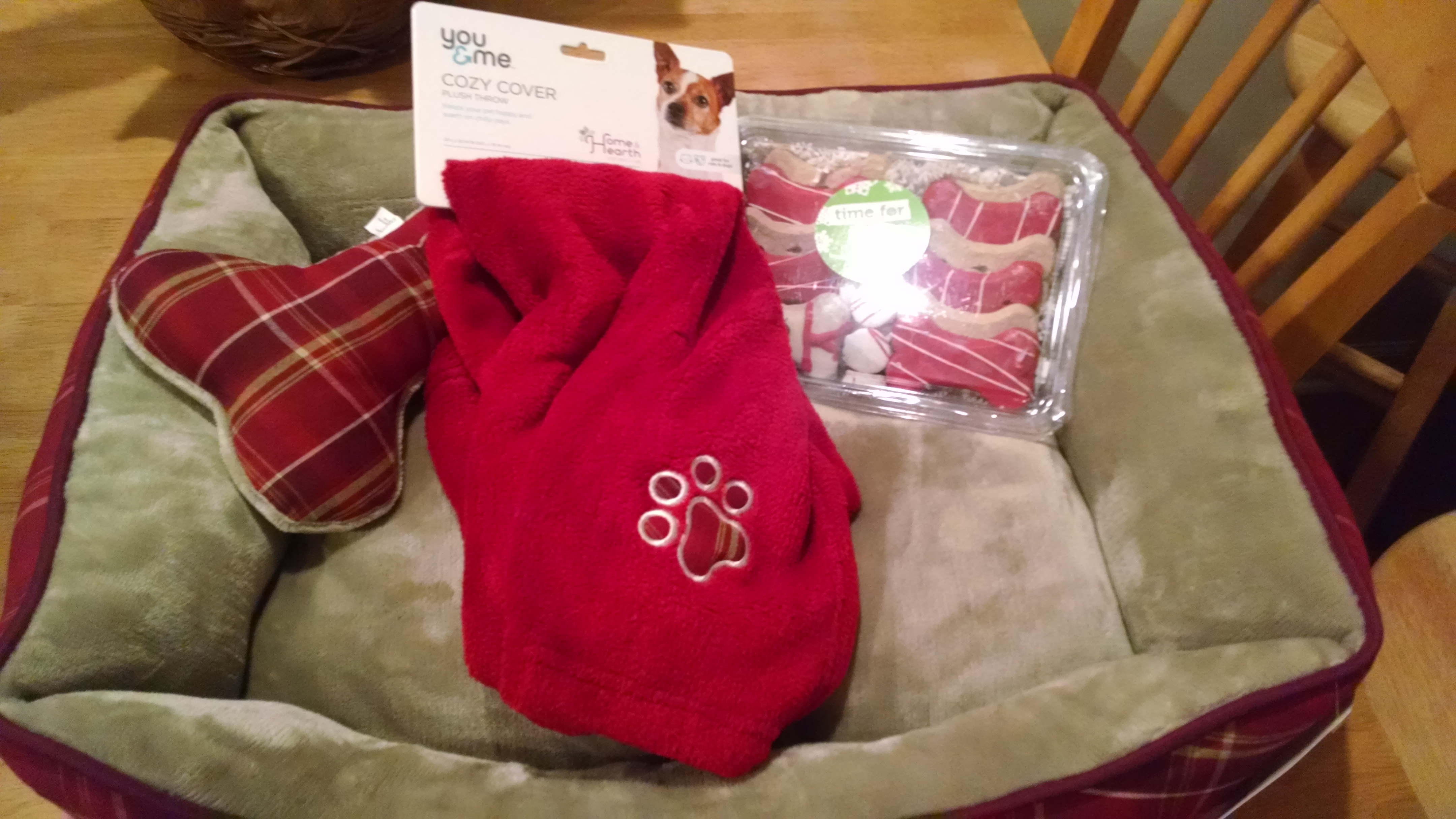 Raffle item Dog Bed Belle Mead Anmal Hospital December 2014 Open House